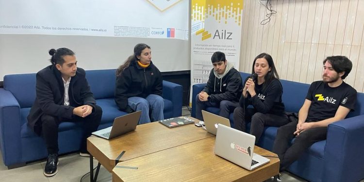 Estudiantes del CFT Teodoro Wickel desarrollan aplicación para detectar afecciones a la piel