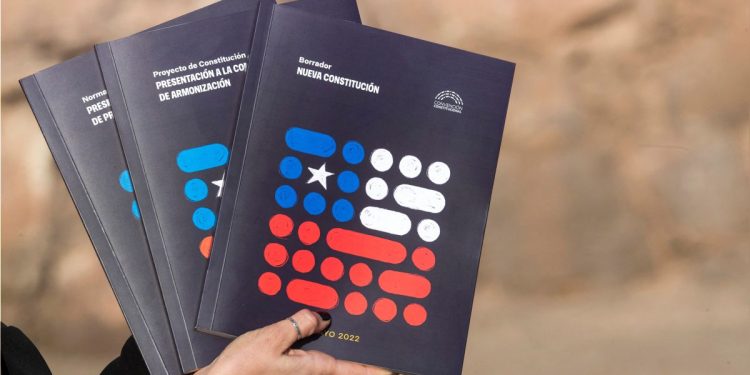 Nueva encuesta CADEM después de la entrega de la nueva constitución
