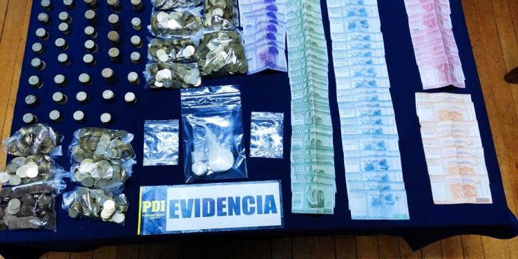 PDI detiene a mujer por microtráfico de drogas