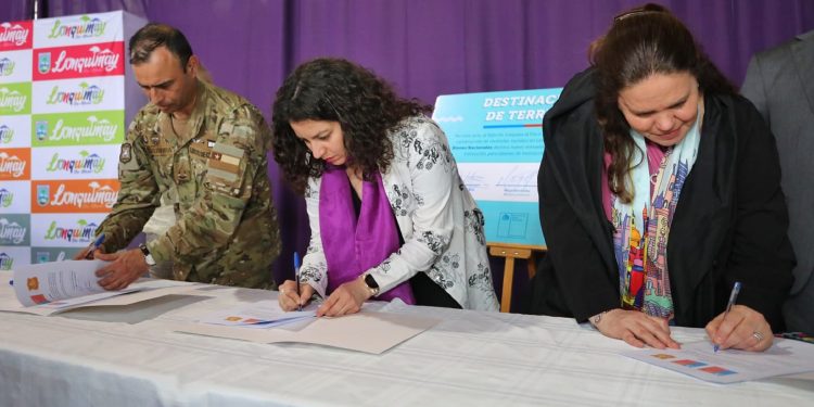 Histórico acuerdo entre Gobierno y Ejército permitirá construcción de viviendas en Lonquimay