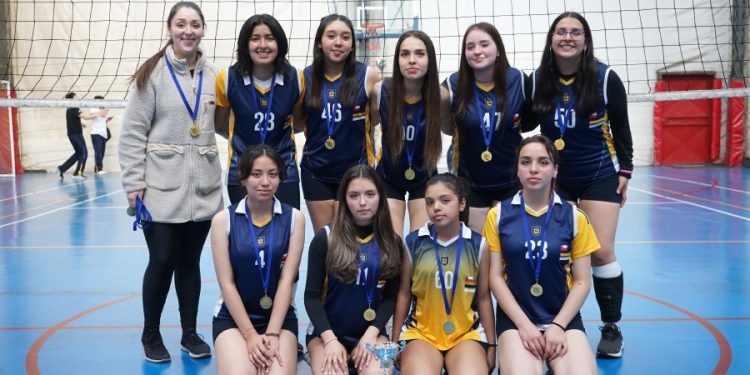 Colegio Montessori se quedó con la Copa Plata Agruparte en Vóleibol