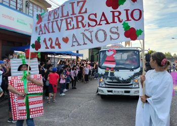Con carnaval, fiesta de las flores y festival del río Toltén se da inicio al aniversario 124 de Pitrufquén