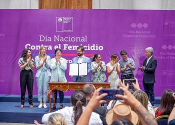 Gobierno promulgó la «Ley Antonia» que tipifica el delito del suicidio femicida