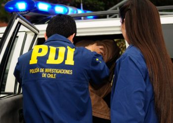 En prisión preventiva quedó mujer que arrolló más de tres veces a hombre en Temuco