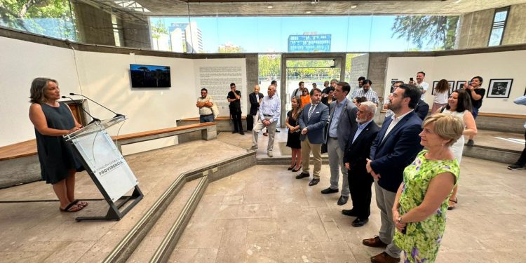 «Destino Nahuelbuta» inaugurada en Providencia