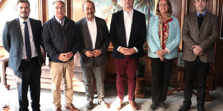 Municipio convocó a ex intendentes de la Araucanía