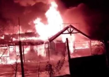 Ataque incendiario destruye escuela rural en comuna de Victoria