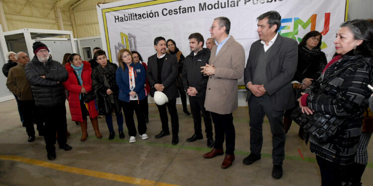 Visita inspectiva a nuevos módulos médicos para Cesfam Pueblo Nuevo
