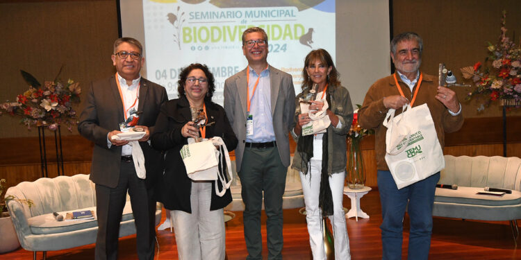 Seminario de Biodiversidad con foco en la protección de humedales