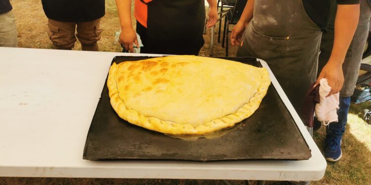 Curarrehue tendrá su Feria Cultural con la empanada de digüeñes más grande del mundo