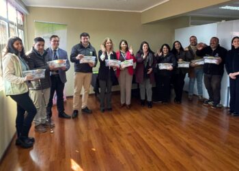 Municipio de Pitrufquén entrega kits sensoriales