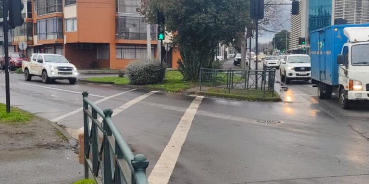 Vecinos alertan sobre peligroso cruce en Temuco